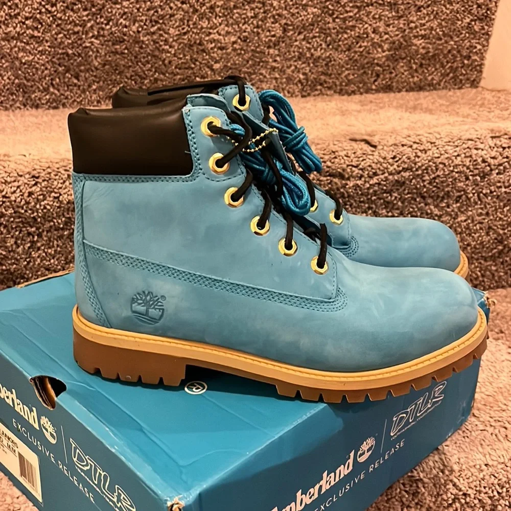 Timberland x DTLR 6” Premium WPBT bright blue Boots new Boys Size 6.5 Juniors